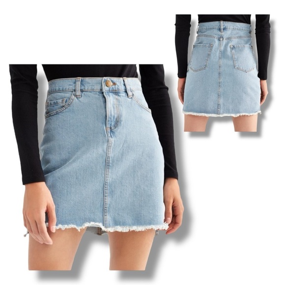 Lolë Light Wash Mini Denim Skirt Raw Hemline Stretchy - Picture 1 of 13